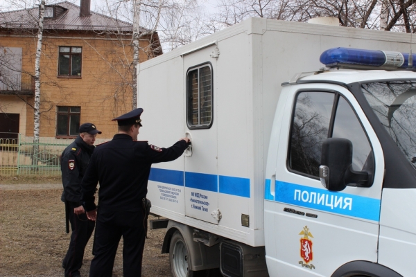 Обязанности полицейского водителя специального автомобиля конвой