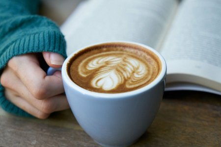 Приводит к диабету: какие продукты нельзя запивать кофе