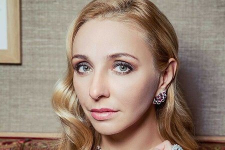 «Старо выглядит»: Татьяна Навка разместила снимок без макияжа