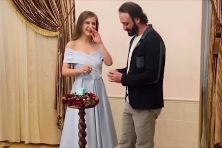 «Слишком хороша и молода для него»: Лиза Арзамасова опубликовала видео со свадьбы с Ильей Авербухом