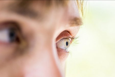 На наличие диабета у человека укажут его глаза