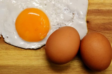 Сколько можно съедать в день яиц, чтобы не навредить здоровью