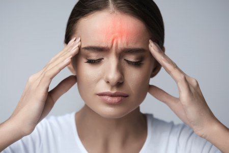 Невролог указал на смертельную ошибку при головных болях