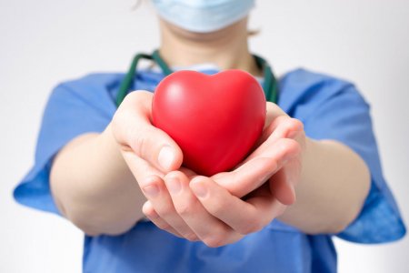 Самые опасные для сердца продукты: кардиолог