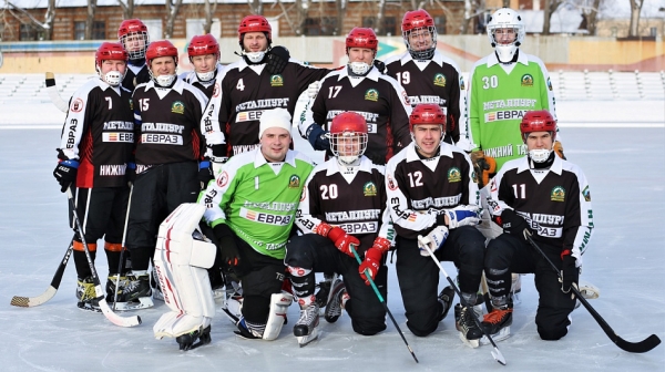 «Металлург» из Нижнего Тагила уступил в заключительной игре чемпионата Свердловской области по хоккею с мячом