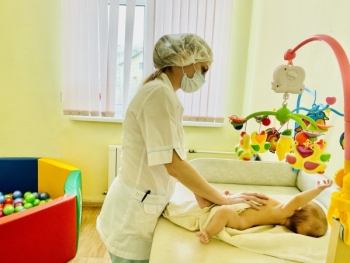 В детской больнице Нижнего Тагила успешно проводят реабилитацию младенцев