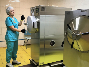 Стерильная чистота: свердловские больницы получают дезкамеры и автоклавы по программе модернизации