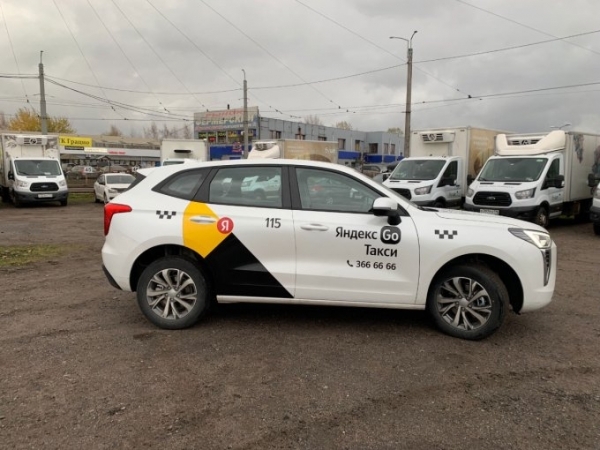 Для “Яндекс.Такси” выделят 10.000 новых авто до конца текущего года