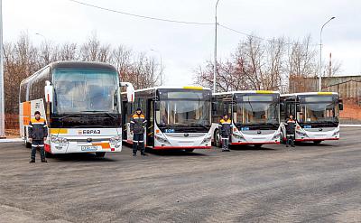 ЕВРАЗ НТМК запустил четыре новых пассажирских автобуса и открыл автостоянку для сотрудников КХП