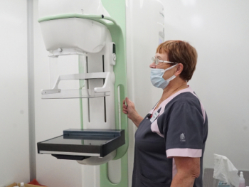Сотни жительниц Нижней Салды прошли обследование на выездном маммографе