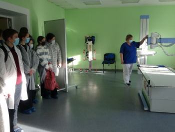 Медики Каменска-Уральского и Байкалово провели профориентационные мероприятия для школьников