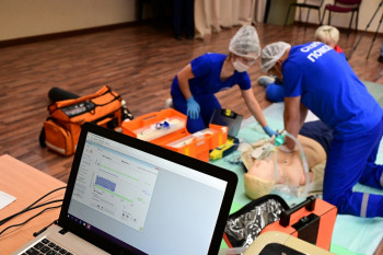 Медики скорой помощи из Нижнего Тагила стали лучшими на областных соревнованиях по профессиональному мастерству (ВИДЕО)